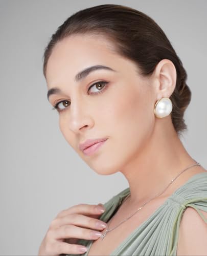 Color Nymph All-in-One Makeup Kit - Perfect for Women, Teens, and Beginners! Unlock Endless Possibilities with 24 Gorgeous Shades of Matte and Shimmer Eyeshadow, Highly Pigmented Lip Glosses, Eyeliner